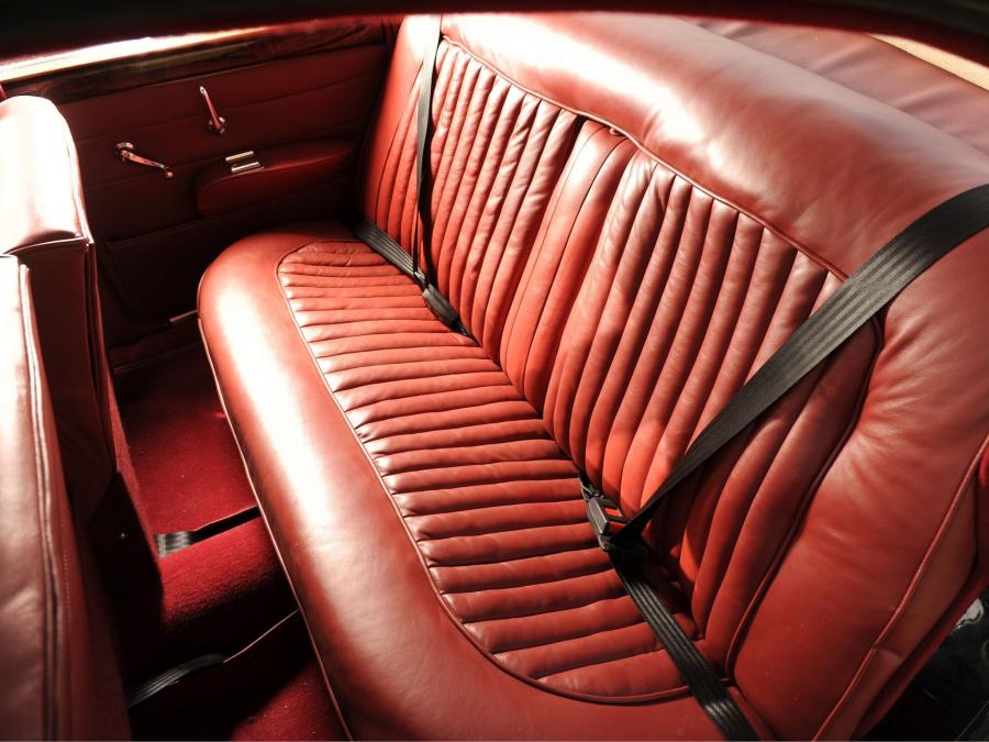  Daimler V8 250 1962 года  (фото 4 из 9)